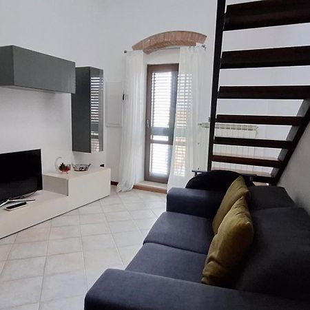 Appartamento Centro Citta Katalin House リヴォルノ エクステリア 写真