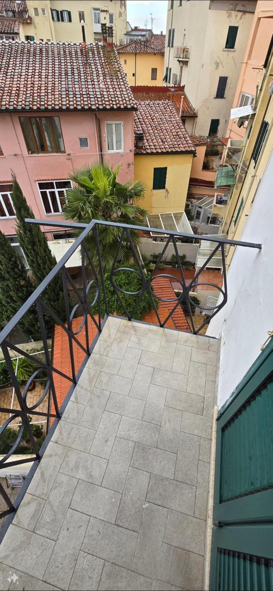 Appartamento Centro Citta Katalin House リヴォルノ エクステリア 写真