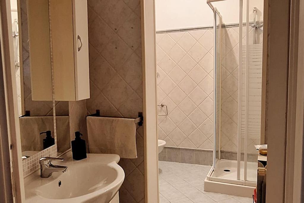 Appartamento Centro Citta Katalin House リヴォルノ エクステリア 写真